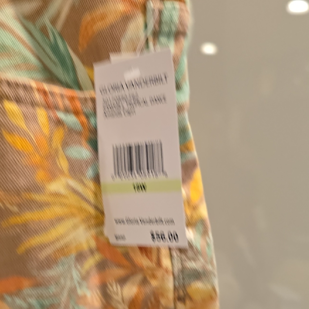 Gloria Vanderbilt Tropical Print Capri Pants - Picture 4 of 8